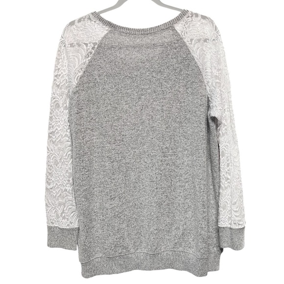Torrid Heather Gray Super Soft Plush Lace Sleeve Raglan Sweatshirt Size 2 2XL - Picture 13 of 16